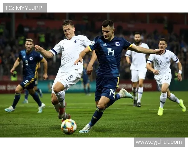 丑点的足球明星们如何凭实力赢得球迷心的故事与启示